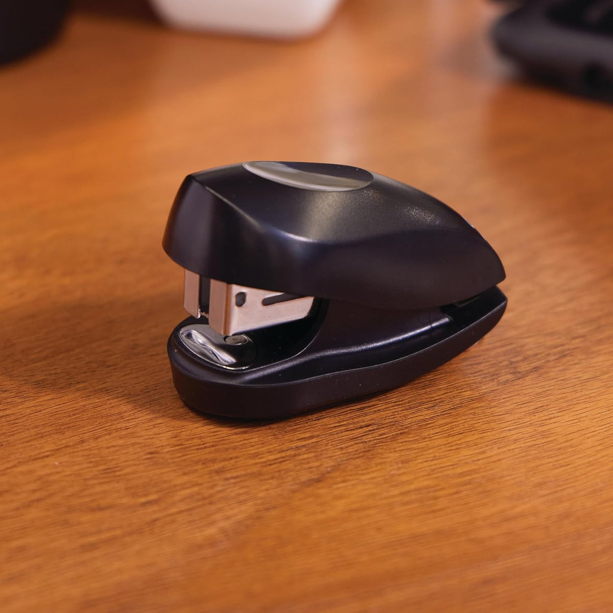 Swingline Tot Mini Stapler, 12 Sheet Capacity, Jam Free, includes 1000 Staples and Built-In Staple Remover, Black (79171)