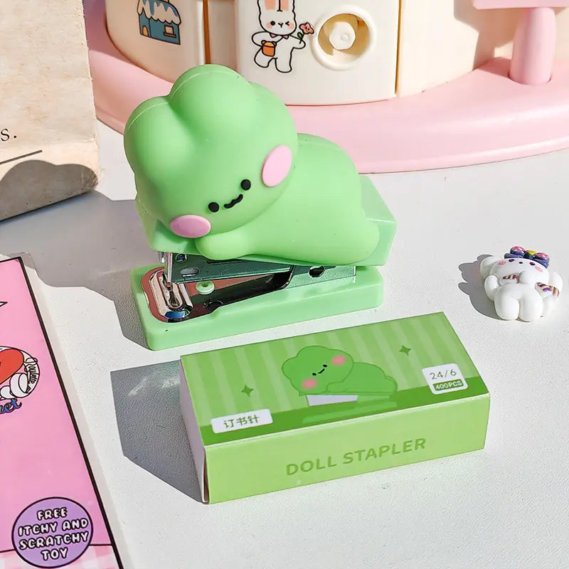 Mini stapler with 1 piece/400 staples, portable office staple book for children's home use, cute student stapler, suitable for home school office use, Girly office supplies, Office Stationery Supplies, Office Accessories